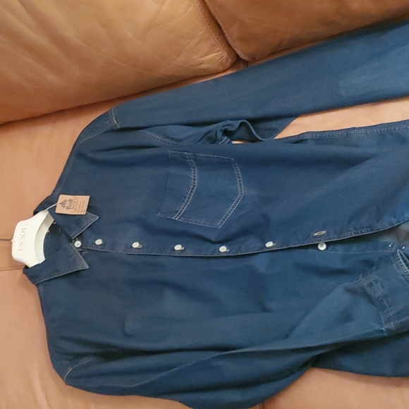 NWT MCKENZIE TRIBE DENIM SHIRT SIZE LARGE. - Picture 9 of 16